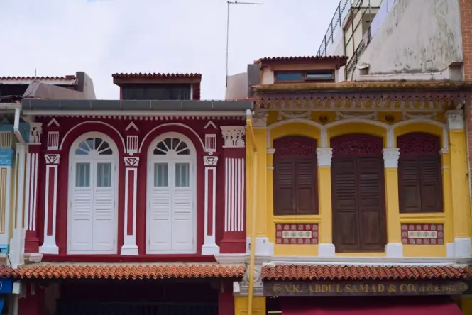 Colorful historical shophouses in the Chinatown district of Singapore.