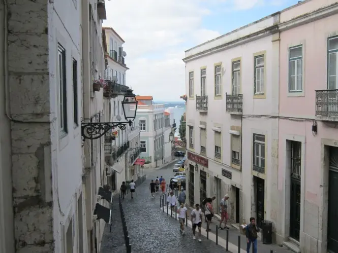 Getting to Alfama district in Lisbon