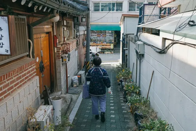 Getting to Bukchon Hanok Village in Seoul