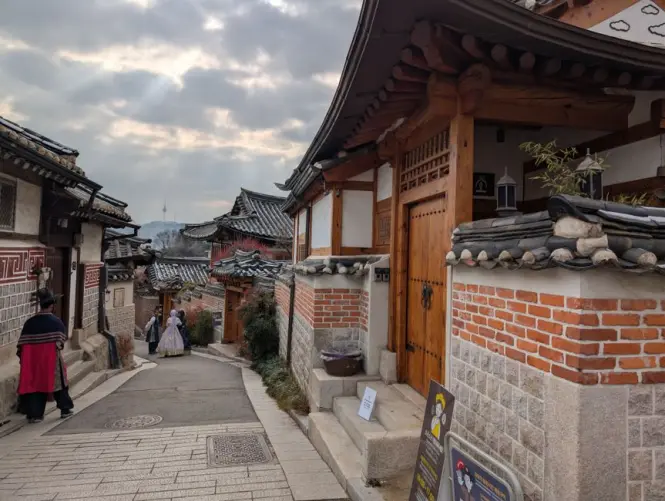 Planning a visit to Bukchon Hanok Village