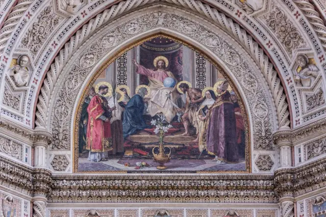 The cavernous and elegant interior vaulting inside Florence Cathedral
