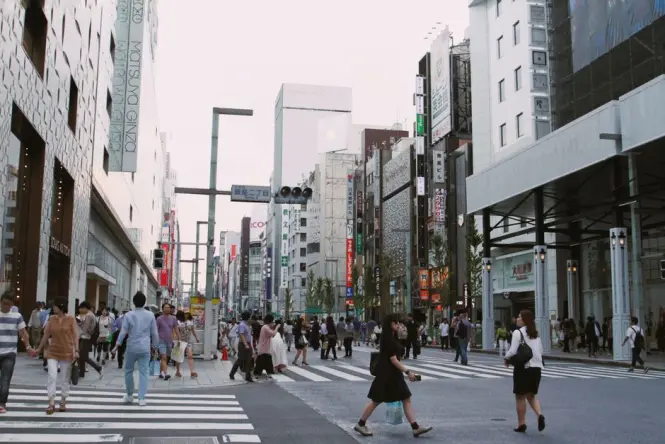 Pedestrian-only Chuo-dori during Ginza hokoten hours