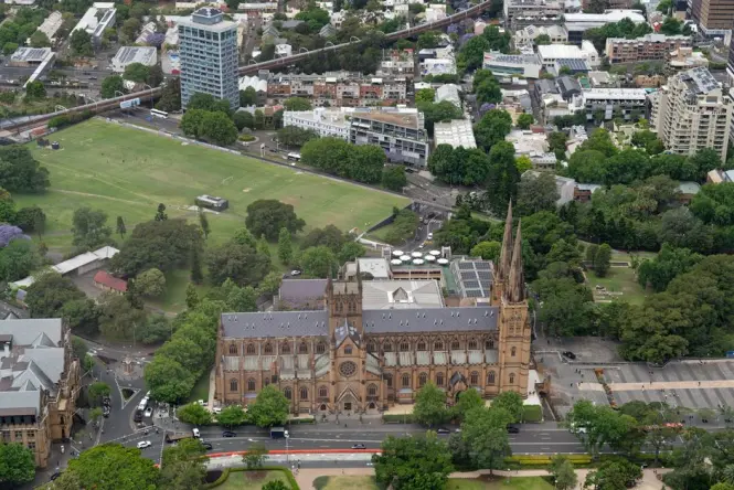 Diagonal pathways crossing through Hyde Park Sydney