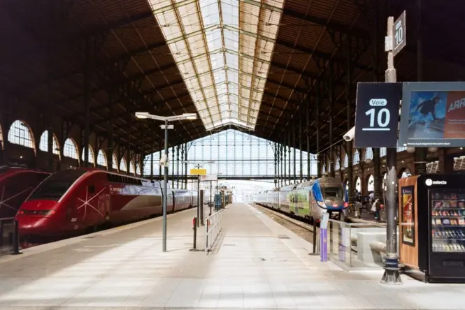 Exterior of the Cannes-Ville train station near La Croisette