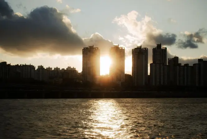 Sunset over the Han River viewed from Seoul Sky observation deck