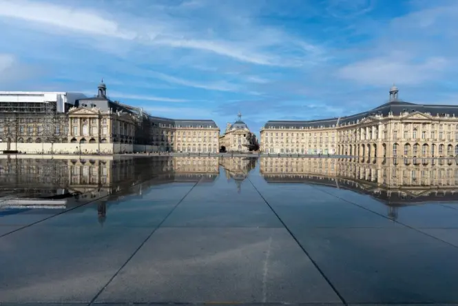 Place de la Bourse reflected in the water mirror