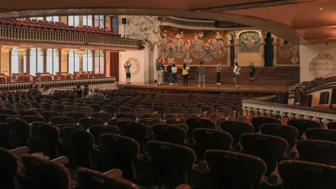 Tickets and entrance at Palau de la Musica Catalana