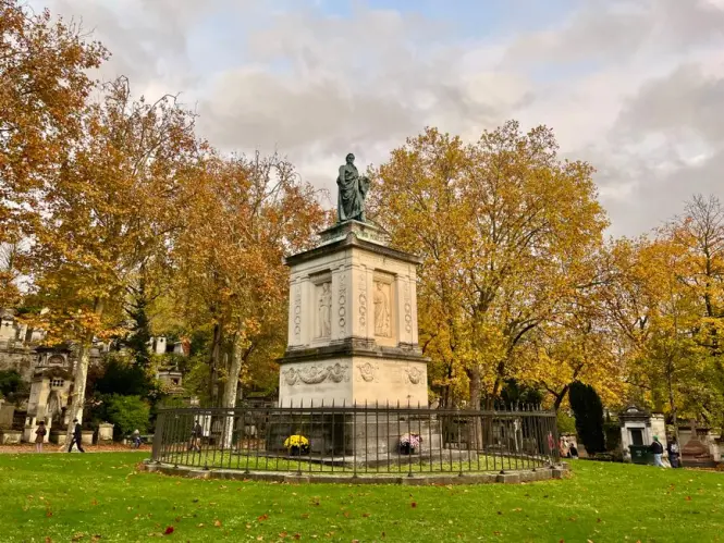 Père Lachaise Cemetery main exterior view