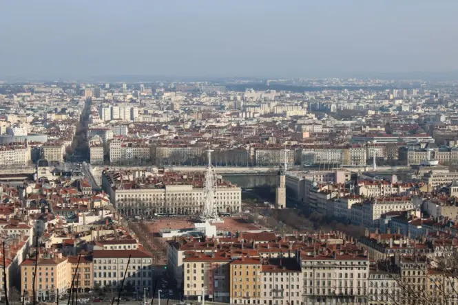 Large open scale of Place Bellecour