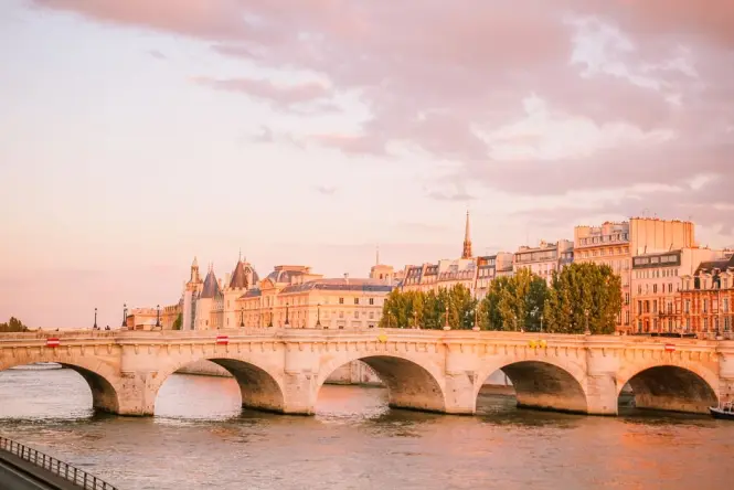 Pont Neuf at golden hour