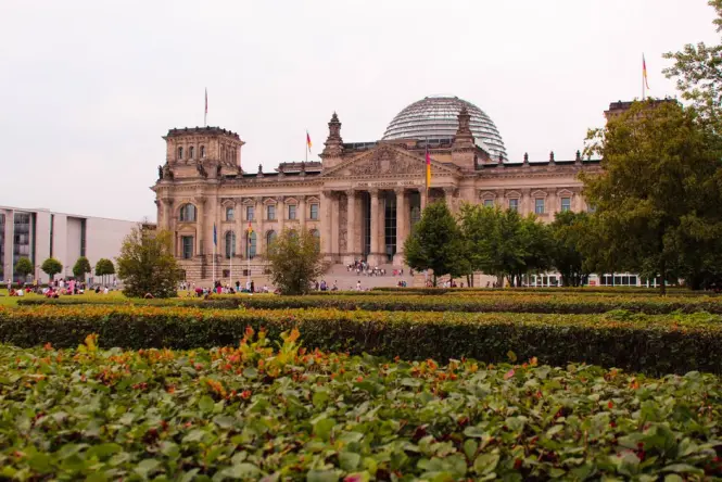 Planning a visit to Reichstag Building