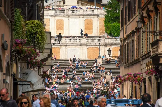 Spanish Steps main exterior view