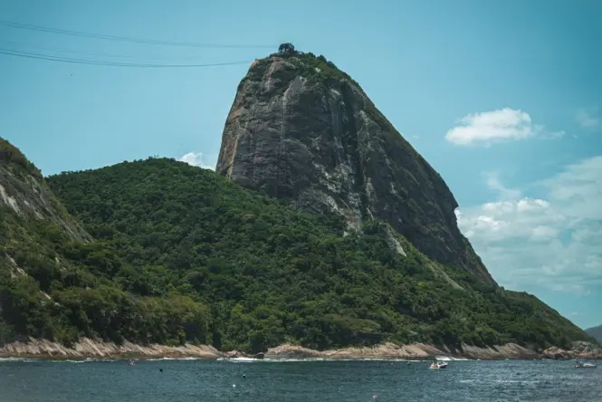Tickets and entrance at Sugarloaf Mountain