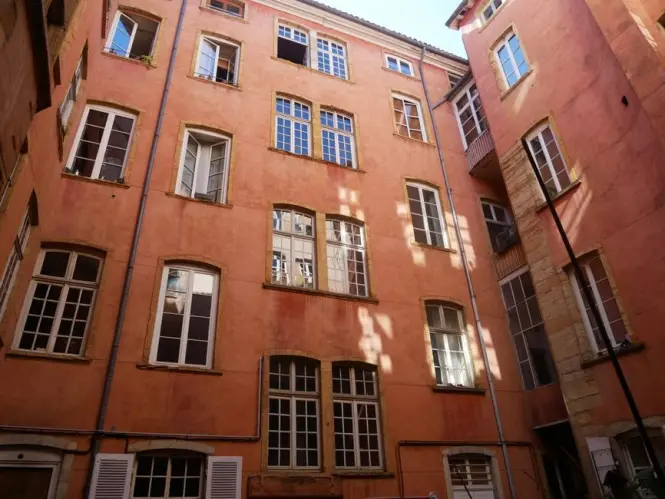 Traboule passage in Croix-Rousse linked to silk history