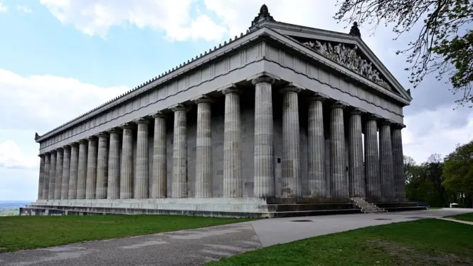 Doric columns of the Theseus Temple in Volksgarten Vienna