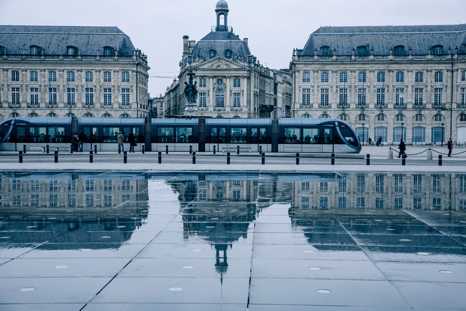 Place de la Bourse and water mirror