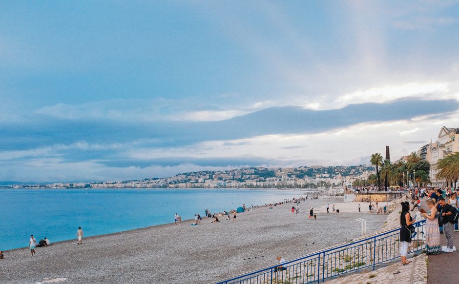 Promenade des Anglais and pebble beach
