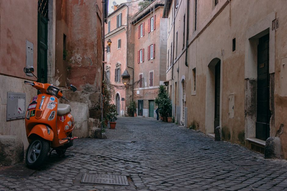 Trastevere neighbourhood streets