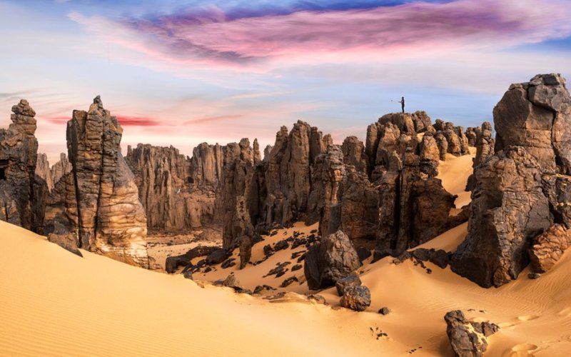 The Deep Sahara (Hoggar & Tassili)