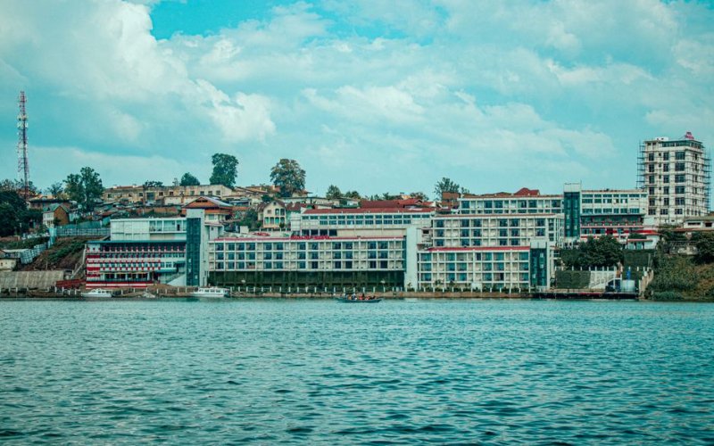 Kinshasa & the West