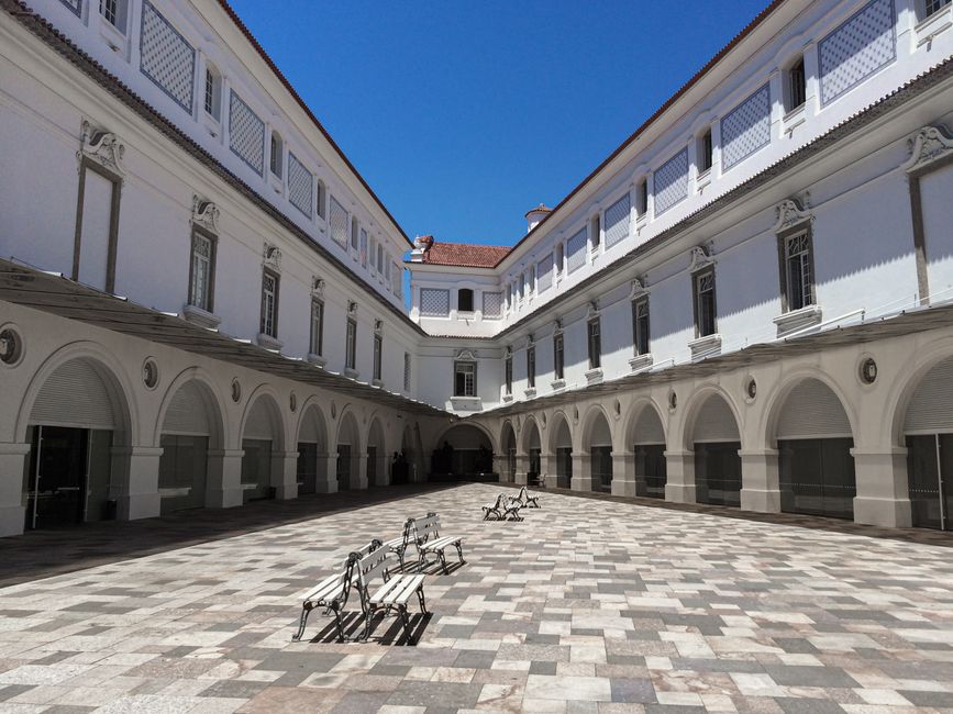 Planning a visit to Lapa Arches