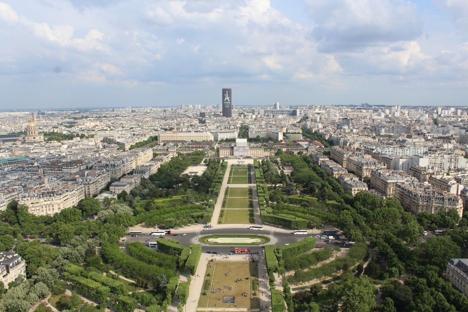 Outdoor terrace on the 56th floor of Montparnasse Tower