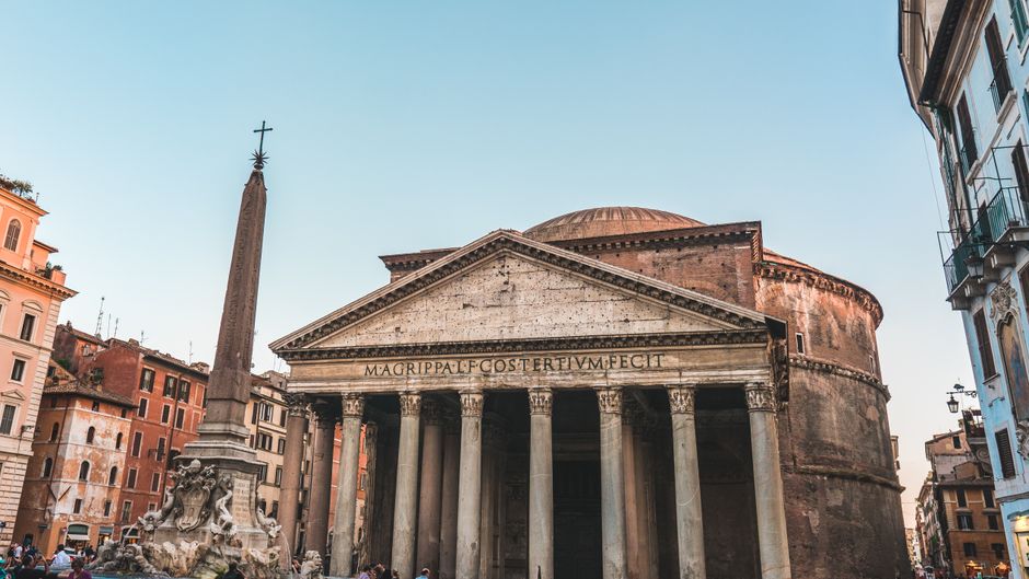 Pantheon main exterior view