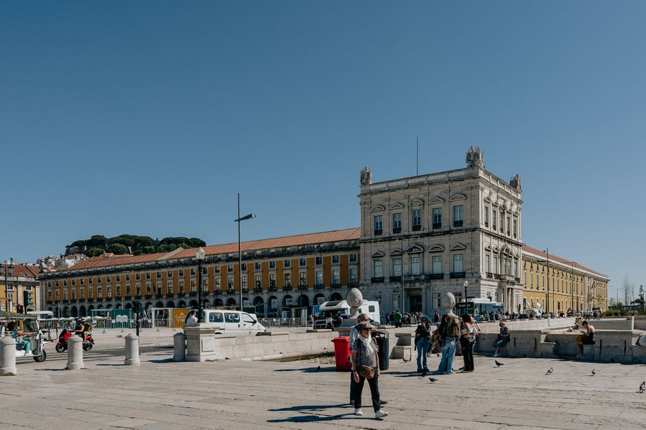 Planning a visit to Praca do Comercio