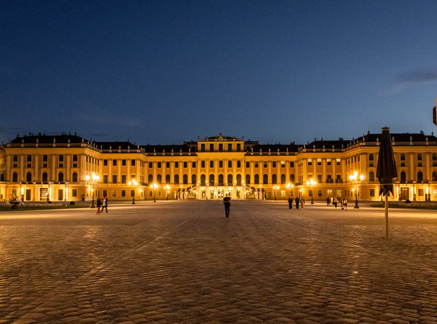 Getting to Schonbrunn Palace in Vienna