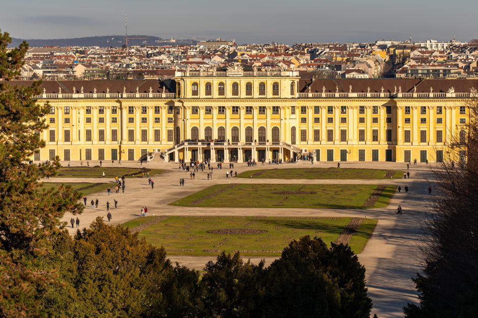 Schonbrunn Palace main exterior view