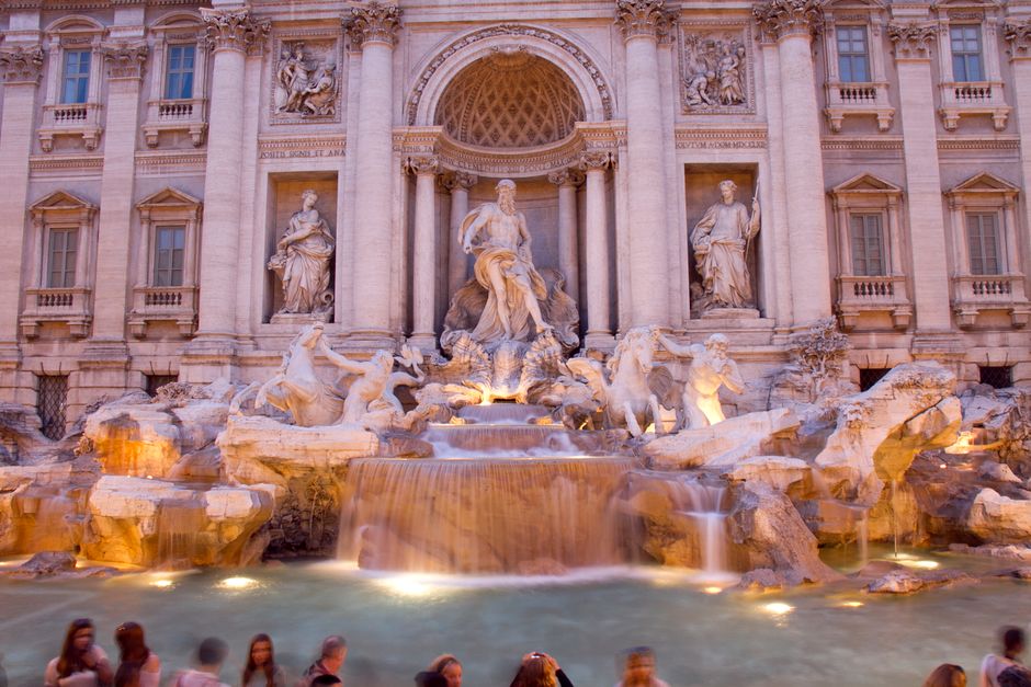 Planning a visit to Trevi Fountain