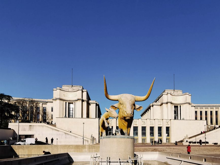 Palais de Chaillot wing housing museums at Trocadéro