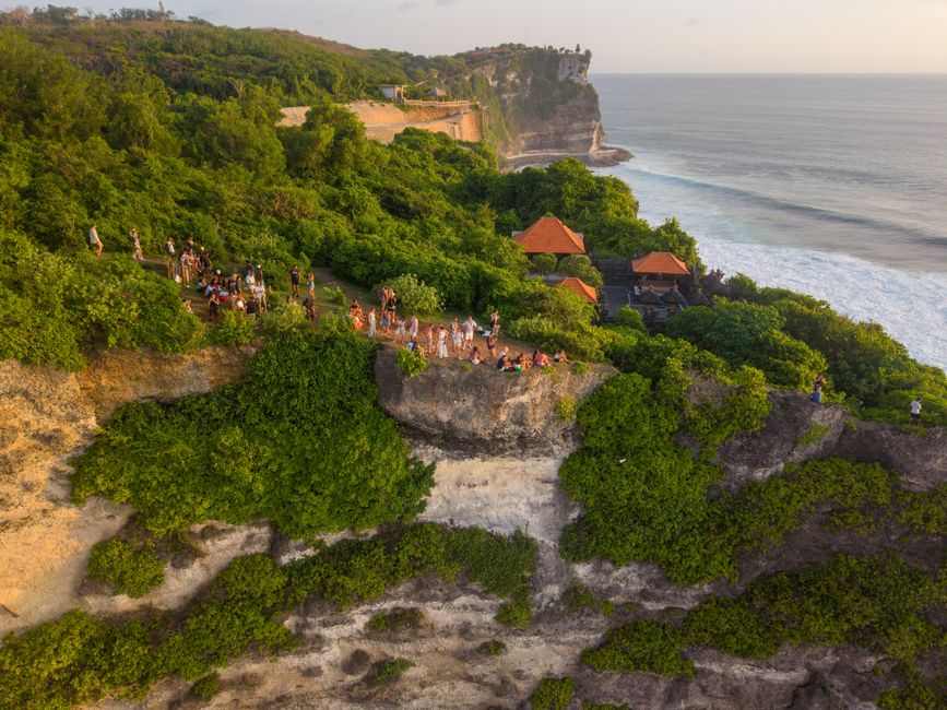 Tickets and entrance at Uluwatu Temple